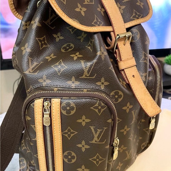 LOUIS VUITTON Monogram Bosphore Backpack - Picture 5 of 16